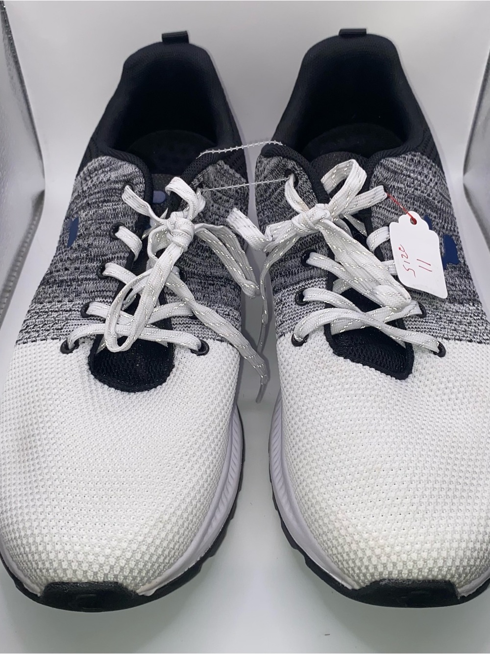 Charly Trout Men’s Athletic Running Shoes Mesh Grey White Black Size 11 New